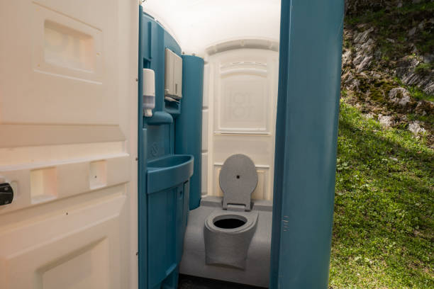 Types of Portable Toilets We Offer in South Fallsburg, NY